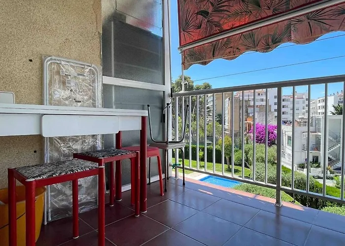 公寓 Location With A Pool And Terrace!