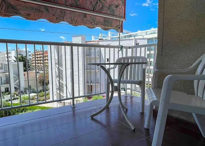公寓 Location With A Pool And Terrace!