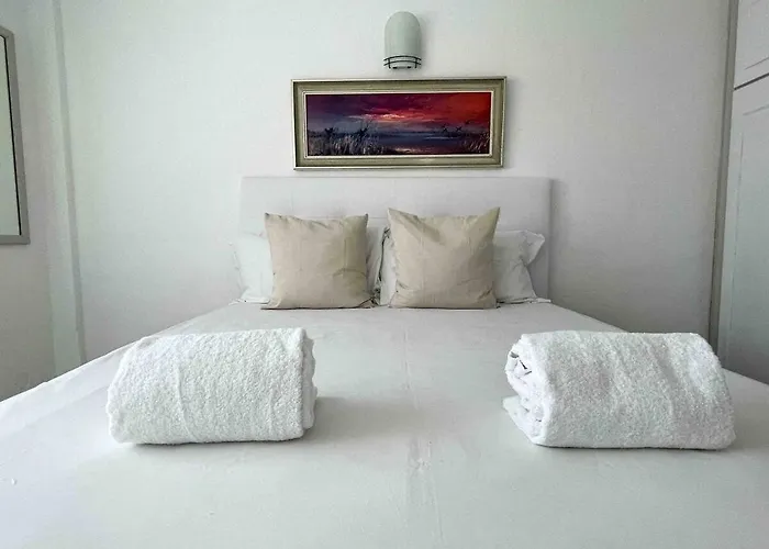 公寓 Location With A Pool And Terrace! *