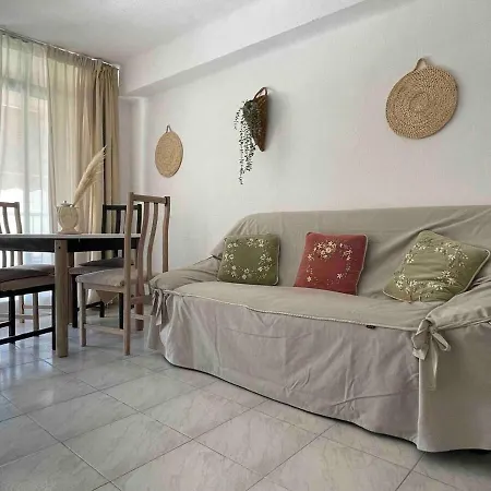 Location With A Pool And Terrace! Apartment